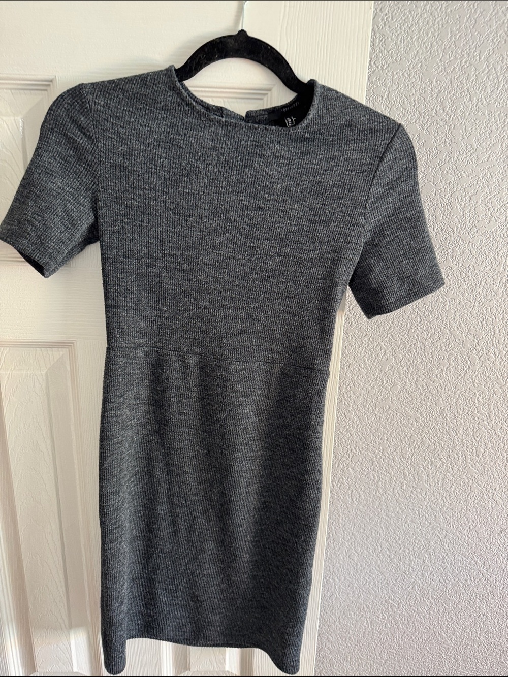 Gray Short-Sleeve Knit Sheath Dress